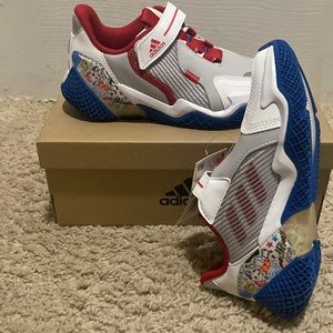 NWT adidas boys tennis shoe